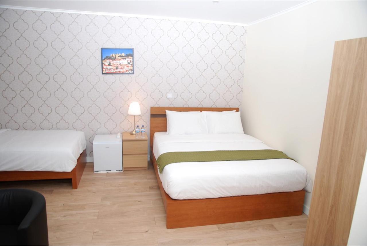 Amor Lisboa Hostel Albergue *