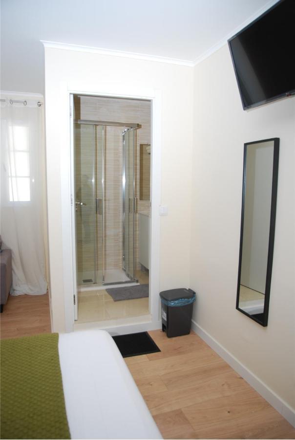 Amor Lisboa Hostel Albergue *